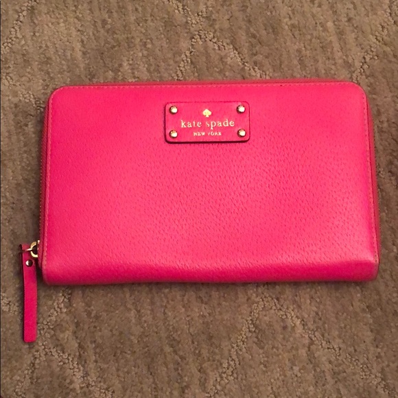 kate spade Other - Kate spade travel wallet
